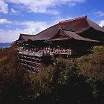 Holzbau Higashiyama
